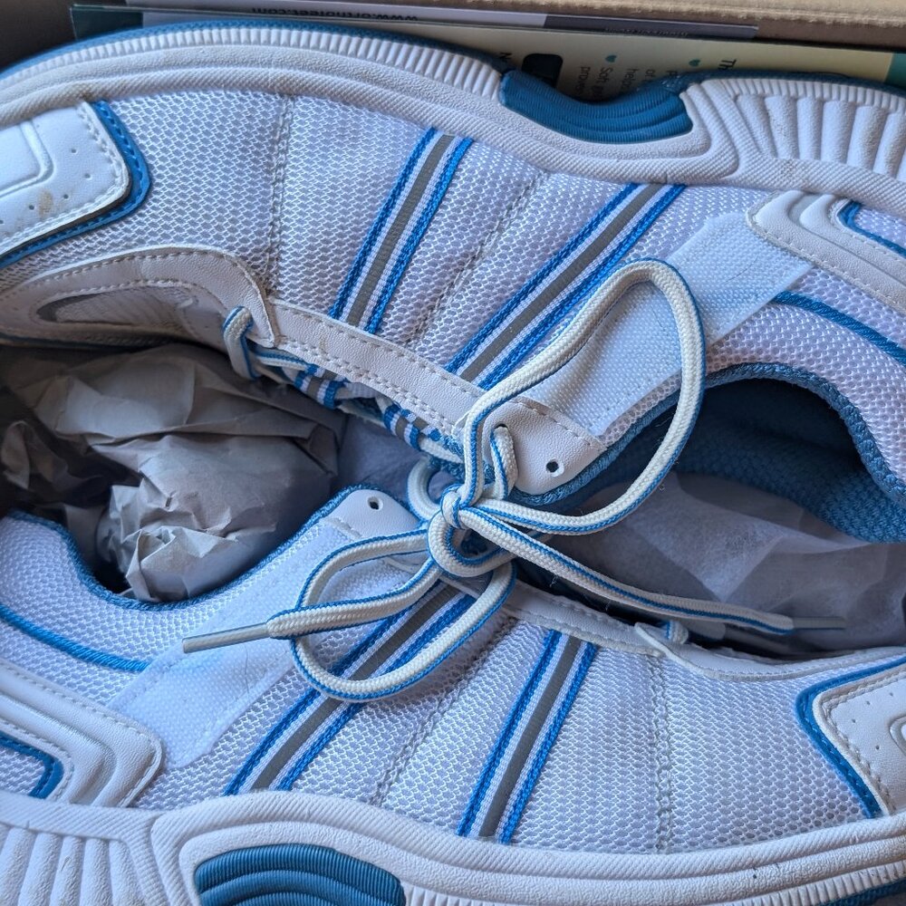 Orthofeet Women's Sneakers - Size 7.5